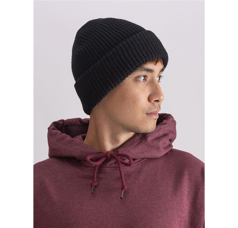 Zimska pletena kapa RBE